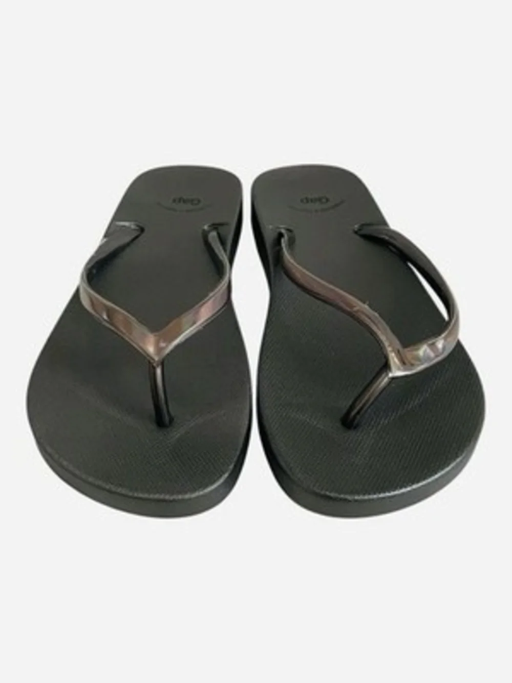 Gap Womens Size 6 Metallic Pewter Flip Flops Sandals NWOT